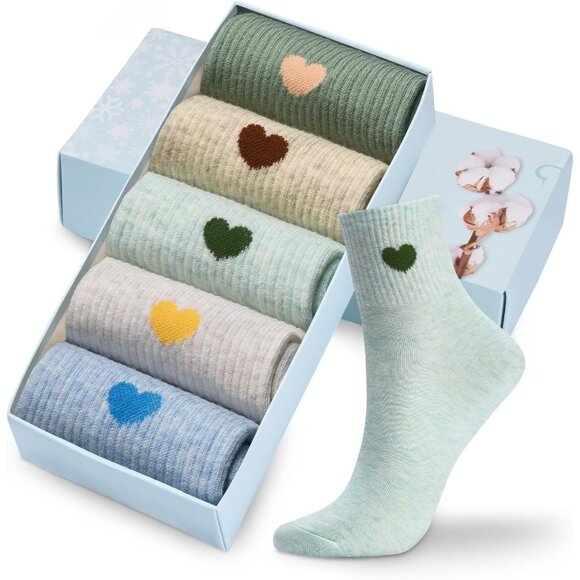 4. Women's Cute Cotton Ankle Socks Corlap Crew Heart 5-Pack Athletic Gift Set - Picture 1 of 7